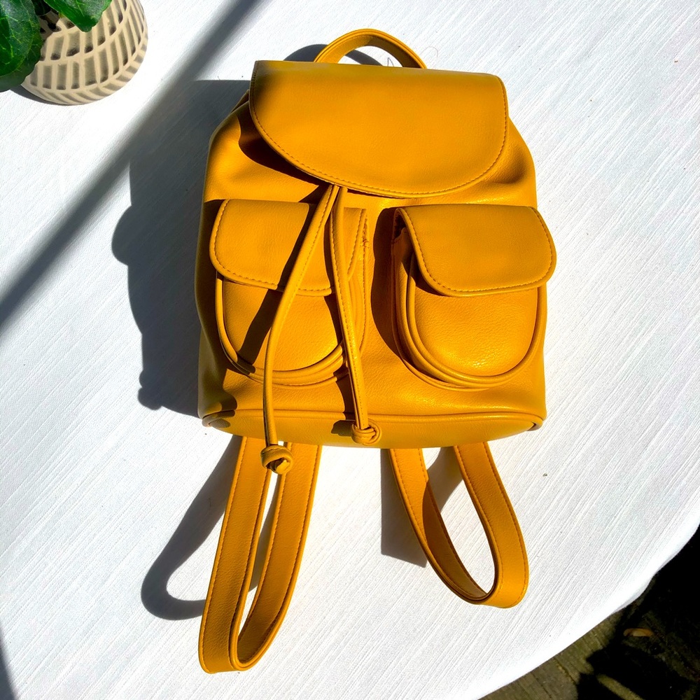 NWT Wild Fable Mariogold mini festival backpack